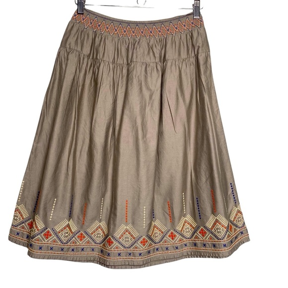Old Navy khaki 100% COTTON boho spribg summer embroidered hem skirt. SZ-small - Picture 2 of 8